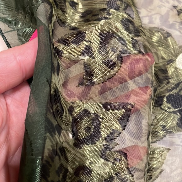 Fashion scarf TIGER animal jungle green large square semi sheer polyester - Picture 4 of 12